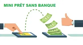 Personne comparant plusieurs solutions de financement sur un carnet